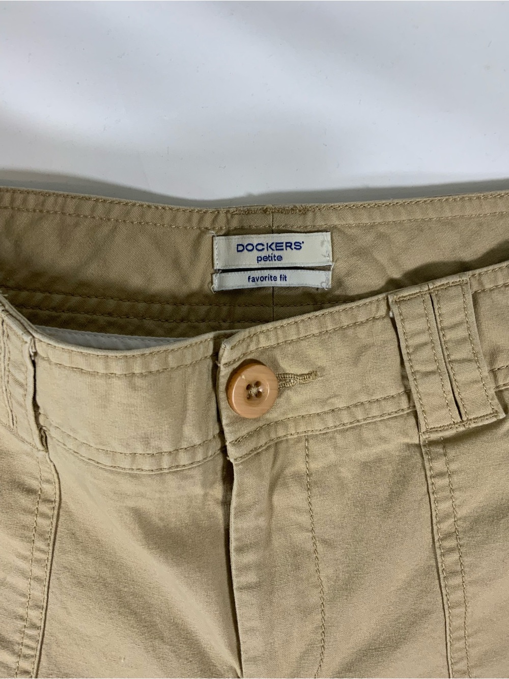 Dockers Petite Favorite Fit Chino Pants Womens 4P Beige Khaki Straight Leg